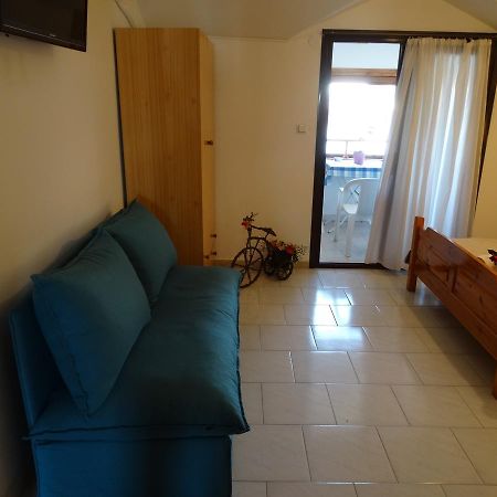 Christakos Apartments Vrasná 외부 사진
