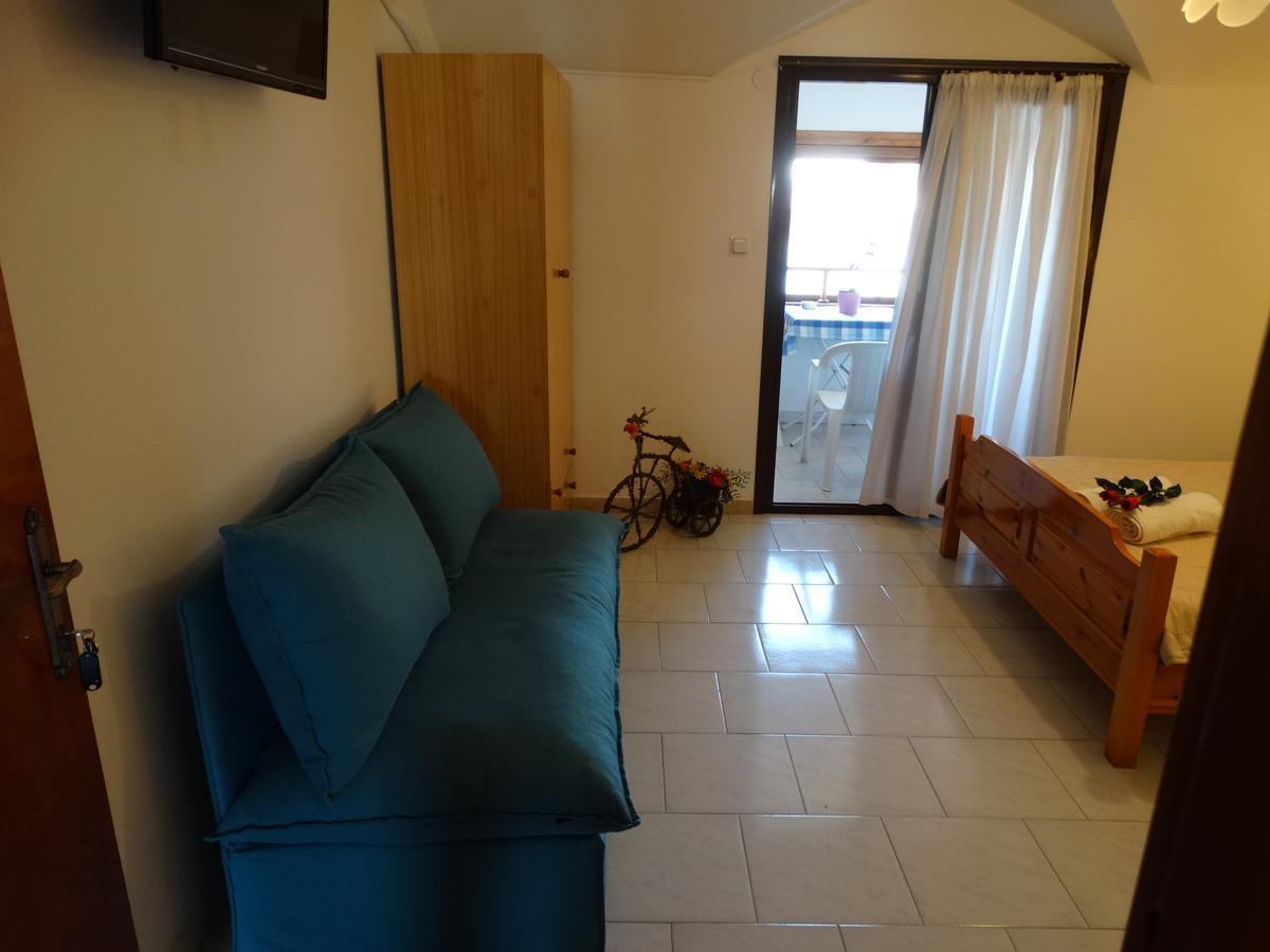 Christakos Apartments Vrasná 외부 사진